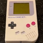 Cómo Quitar el Plástico Amarillo de tu Consola (RetroBright)